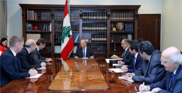 الرئيس اللبناني يدعو شركة “توتال” لبدء التنقيب في البلوك 9 سريعاً